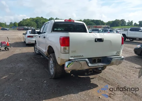 2011 Toyota Tundra Grade 5.7L V8 from USA, damaged, VIN 5TFDW5F11BX179365